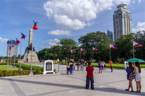 De Rizal Park: Een Oase van Rust en Geschiedenis in het Hart van Manilla!