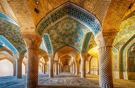 De Vakil Moskee: Een architecturaal juweel en een oase van rust in Shiraz!