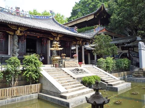  De Wushan Tempel: Een mystieke oase in het hart van Fuzhou!