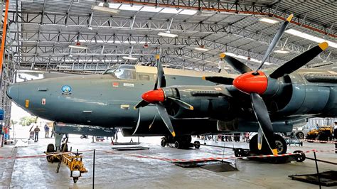  De Ysterplaat Military Museum: Ontdek de Fascinerende Geschiedenis van de Luchtmacht!